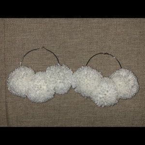 Pom Pom hoops